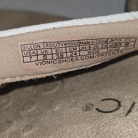 Vionic White Bella Sandals Fashion-Forward Thong Womens Size 7 - Picture 6 of 6